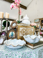 Load image into Gallery viewer, Chinoiserie Dreams Scalloped Bowls with 22K Gold Accent