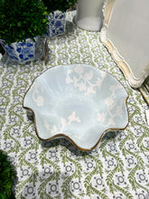 Load image into Gallery viewer, Chinoiserie Dreams Scalloped Bowls with 22K Gold Accent