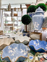 Load image into Gallery viewer, Chinoiserie Dreams Scalloped Bowls with 22K Gold Accent