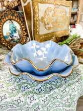 Load image into Gallery viewer, Chinoiserie Dreams Scalloped Bowls with 22K Gold Accent