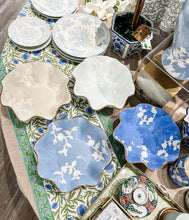 Load image into Gallery viewer, Chinoiserie Dreams Scalloped Bowls with 22K Gold Accent