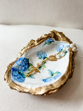 Load image into Gallery viewer, Hydrangea Oyster Shell Ring/Rosary holder - Bayous and Pearls
