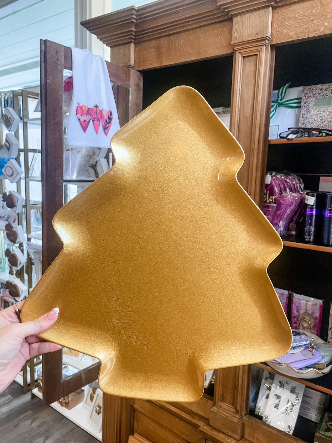 Regal Gold Christmas Tree Shape 16