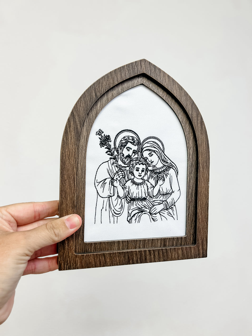 Embroidered holy family in arch frame - Toupelo Crafts