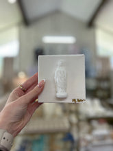 Load image into Gallery viewer, 4x4 Resin Mary Canvas - Mae Mae Art
