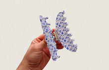 Load image into Gallery viewer, Marian Pattern Hair Clip  - Peony and June
