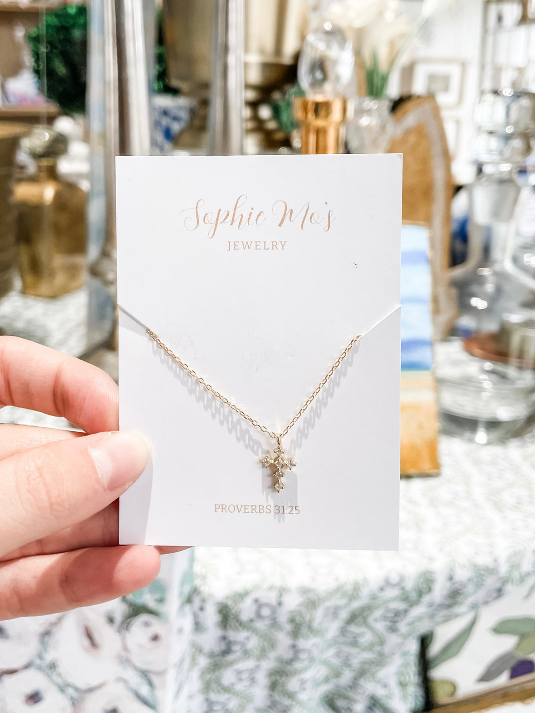 Dainty Cross necklace - Sophie Mo’s