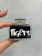 Load image into Gallery viewer, Small Hair Clips- Engrained
