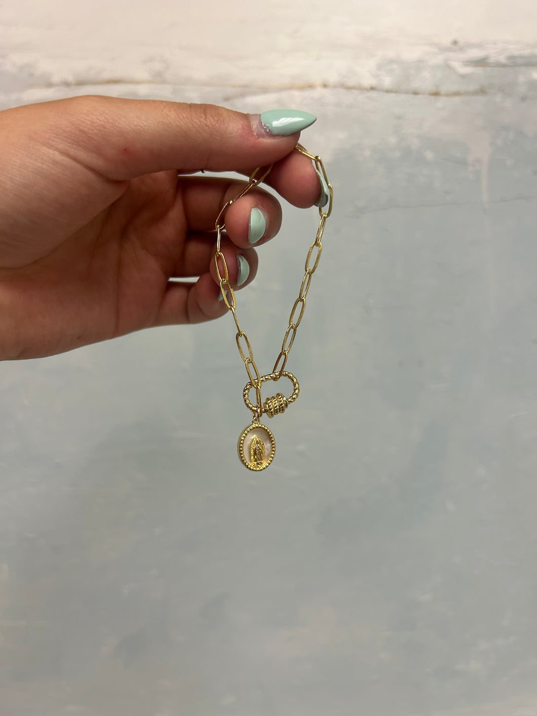 Mary Mother of Pearl bracelet - Sophie Mo’s