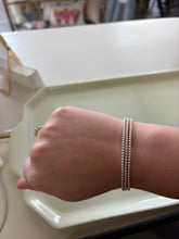 Load image into Gallery viewer, Small pearl bracelets  - The Gilded Mosquito
