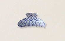 Load image into Gallery viewer, Marian Pattern Hair Clip  - Peony and June
