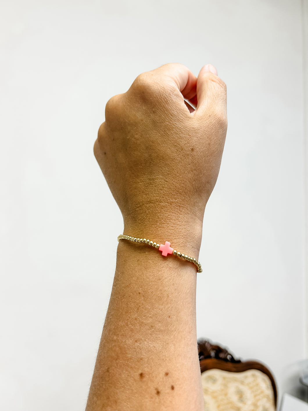 Pink cross gold stretch bracelet - Sophie Mo’s