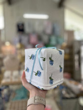 Load image into Gallery viewer, Assorted tissue box covers - Toupelo Crafts
