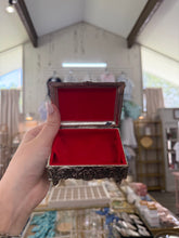 Load image into Gallery viewer, Vintage Casket Jewelry Box -Jour Trois
