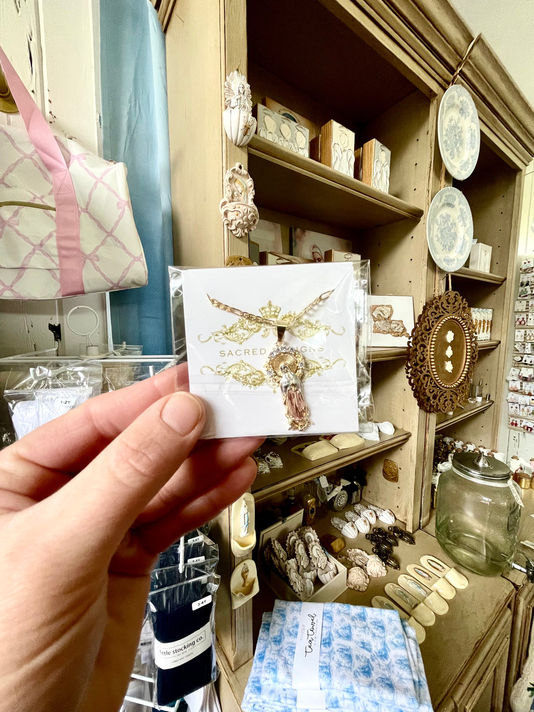 Mary Tricolor necklace - Sacred Designs