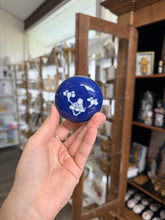 Load image into Gallery viewer, Trinket Dish Blue and White - Jour Trois
