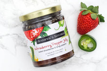 Load image into Gallery viewer, Jennifer’s Kitchen Pepper Jelly : 11 oz “Large”
