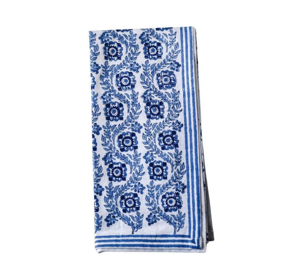 Villa Vaux Grand Tablecloth - Blue and White 60”x90”