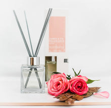 Load image into Gallery viewer, James&amp;Co reed diffusers
