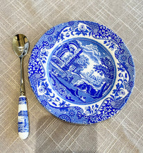Load image into Gallery viewer, Blue and White Italian English Plates
