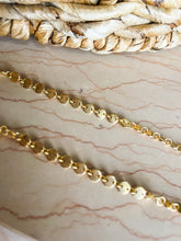 Load image into Gallery viewer, The Elizabeth Necklace
